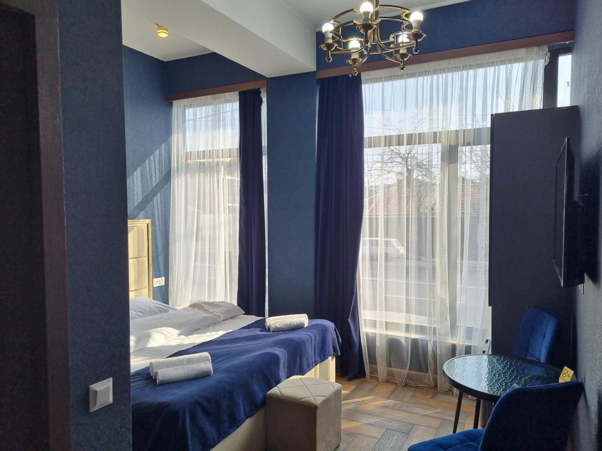 Day Inn Hotel Yerevan Exterior photo